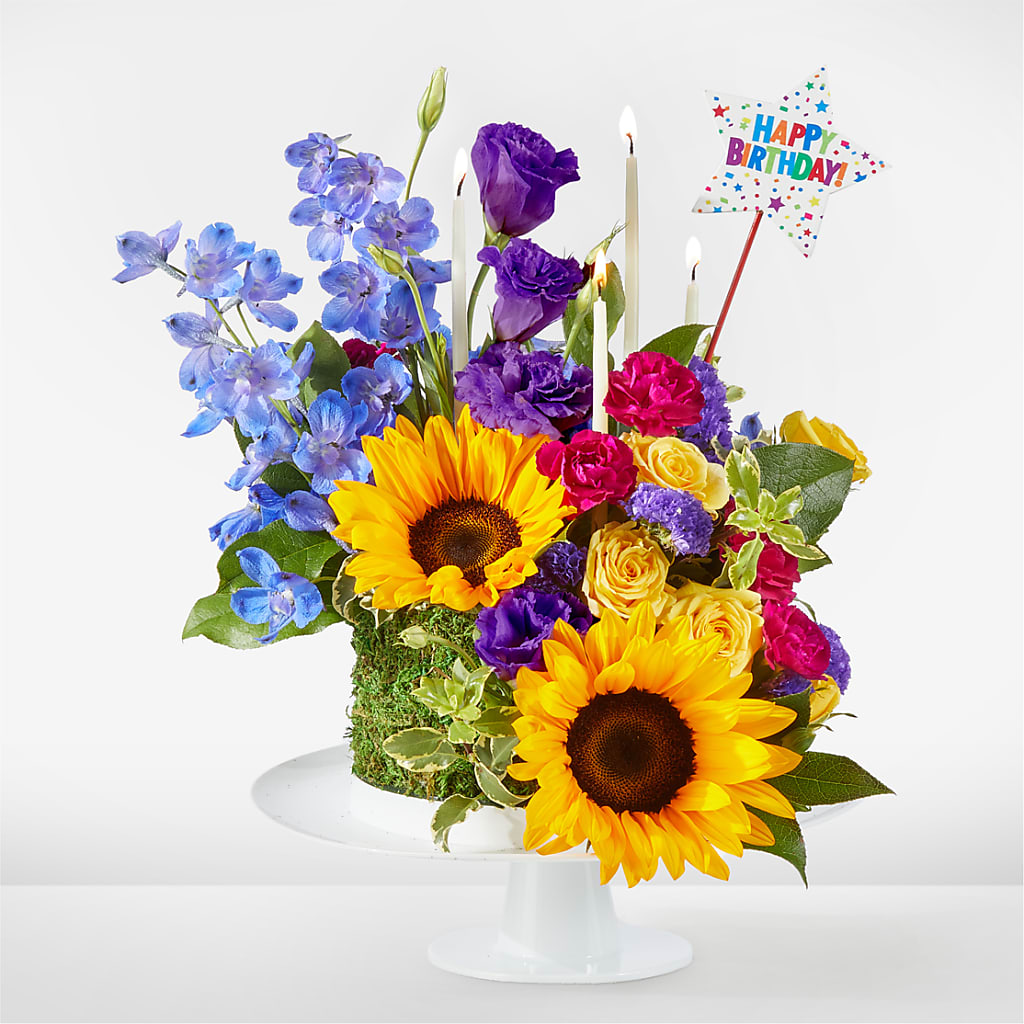 Star of the Day Floral Cake – CRALL'S MONONGAHELA FLORAL & GIFT, Monongahela PA