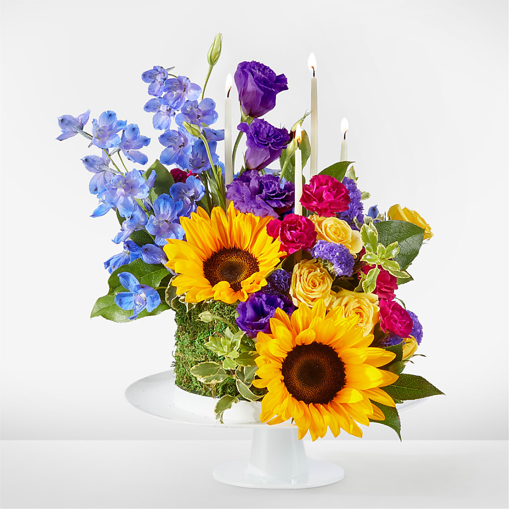 Star of the Day Floral Cake – CRALL'S MONONGAHELA FLORAL & GIFT, Monongahela PA