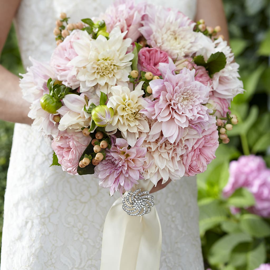 Heart's Promise Bouquet – CRALL'S MONONGAHELA FLORAL & GIFT, Monongahela PA