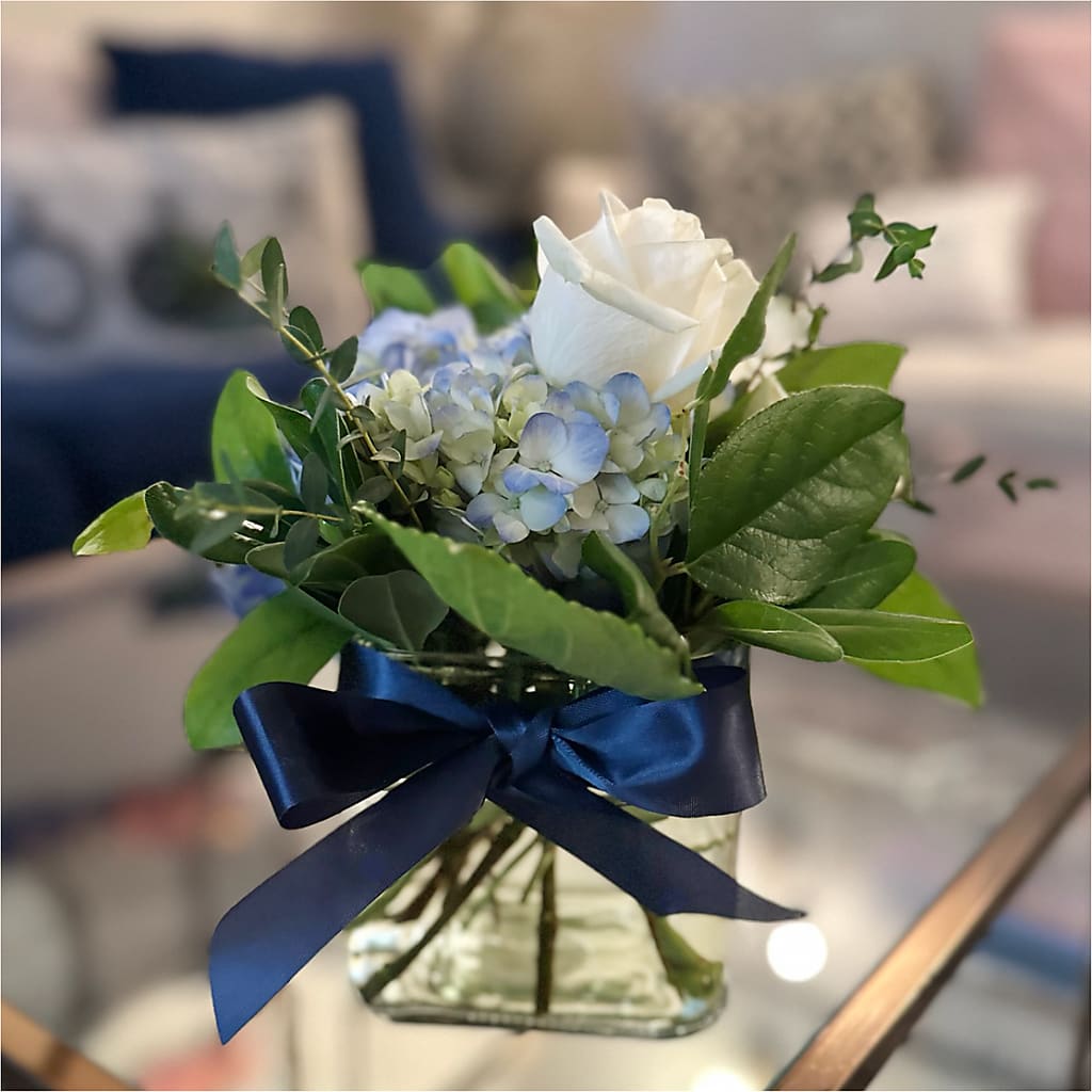 Sky Blue Delight Bouquet – CRALL'S MONONGAHELA FLORAL & GIFT, Monongahela PA