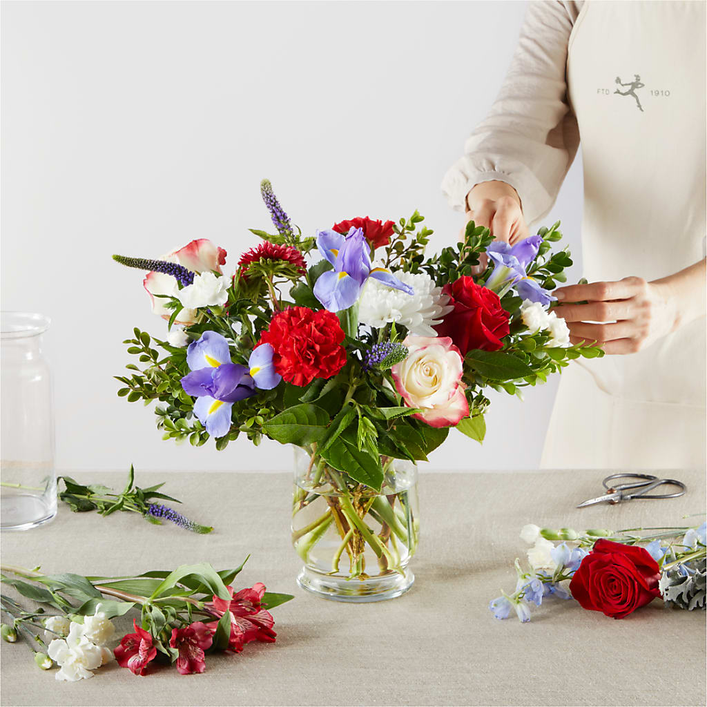 Star Spangled - A Florist Original – CRALL'S MONONGAHELA FLORAL & GIFT, Monongahela PA