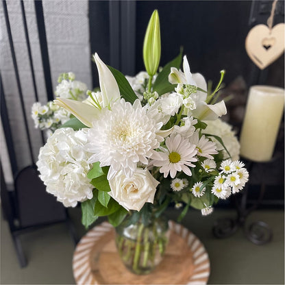 Classic Ivory – A Florist Original – CRALL'S MONONGAHELA FLORAL & GIFT, Monongahela PA