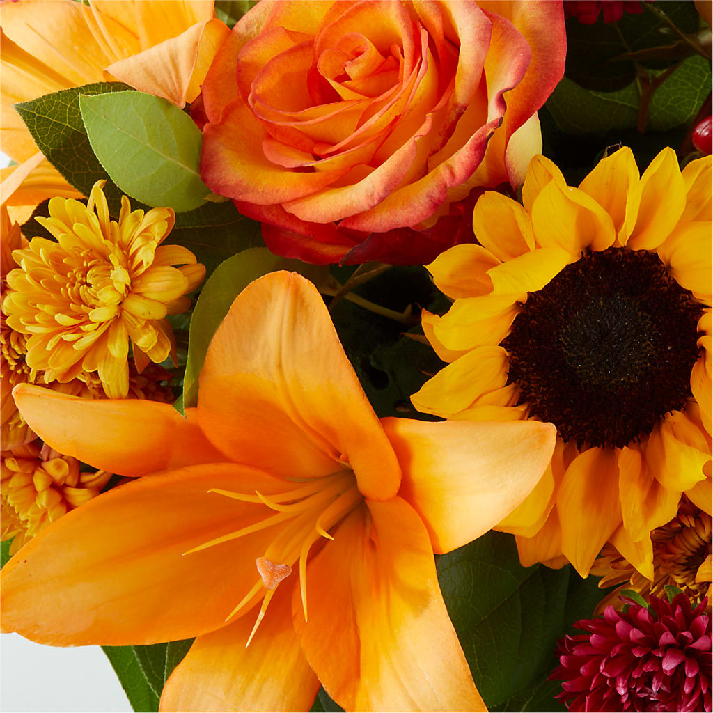 Grateful Centerpiece – CRALL'S MONONGAHELA FLORAL & GIFT, Monongahela PA